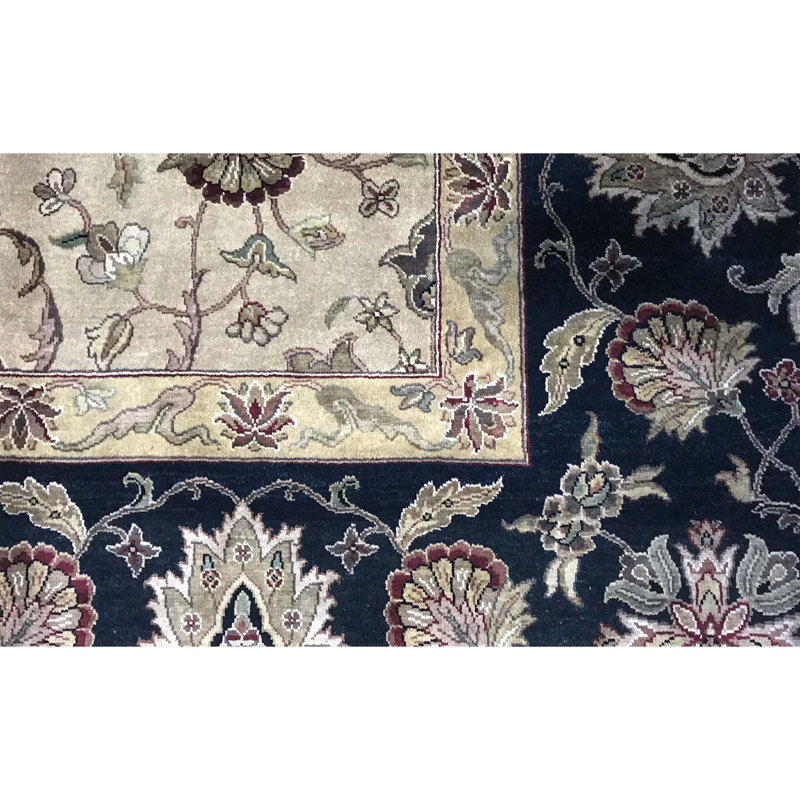 Tapis gris de haute qualité noué à la main