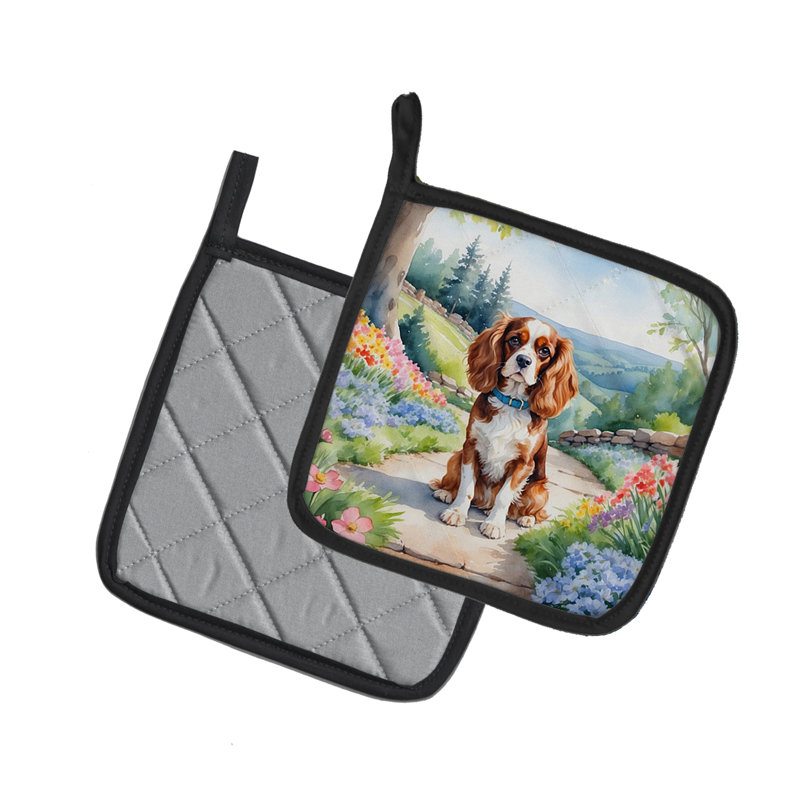Caroline's Treasures Floral Polyester Potholder Set