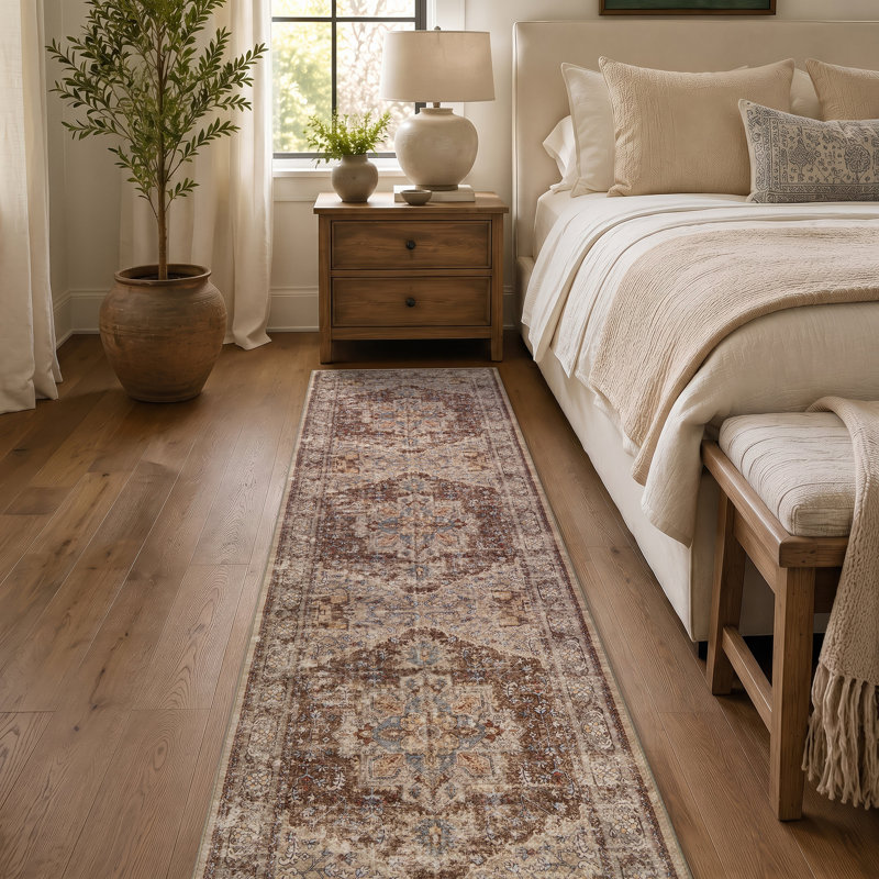 Tapis brun châtaignier traditionnel antidérapant lavable à la machine, 2 pi x 8 pi