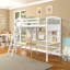 Lit mezzanine avec tablettes de rangement, bureau et échelle