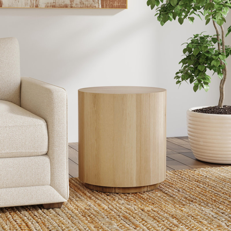Layne 20" Round End Table, Natural