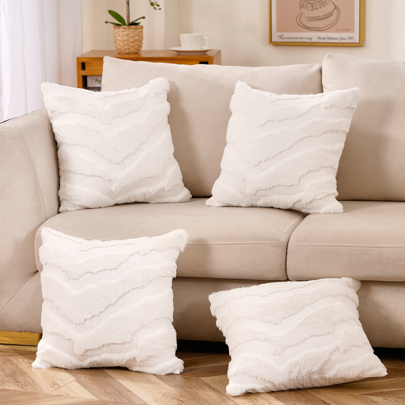 Jeté en fausse fourrure Ellen, Polyester / bourre de polyester, Blanc, 20 po x 20 po