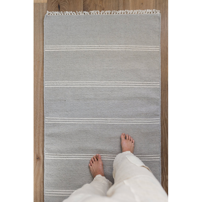 Hand Tufted Striped Area Rug in Blue, Rectangle 5' x 8'
