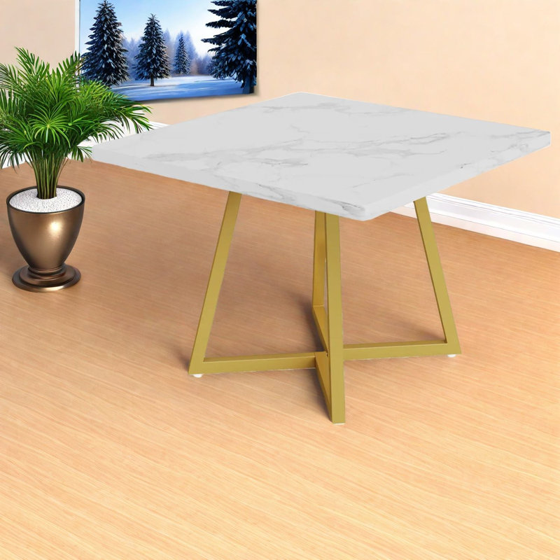 Tables de salle à manger compactes dorées et blanches au charme industriel pour des espaces polyvalents