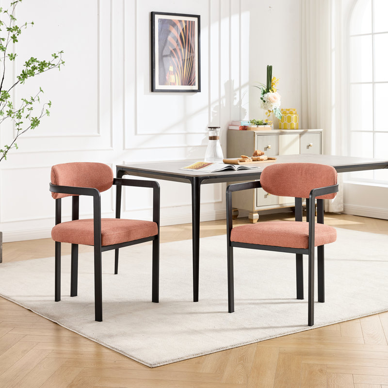 Chaises de salle à manger orange moderne avec pieds en métal noir et dossier à oreilles, de 2, forme rectangulaire, rembourrage en mousse, profondeur de 20,92 po, facile à assembler
