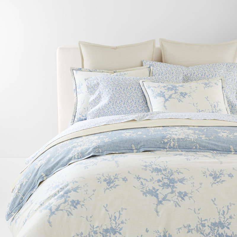 Eva Cream Full/ Queen Comforter Set, Queen Comforter + 2 Standard Shams