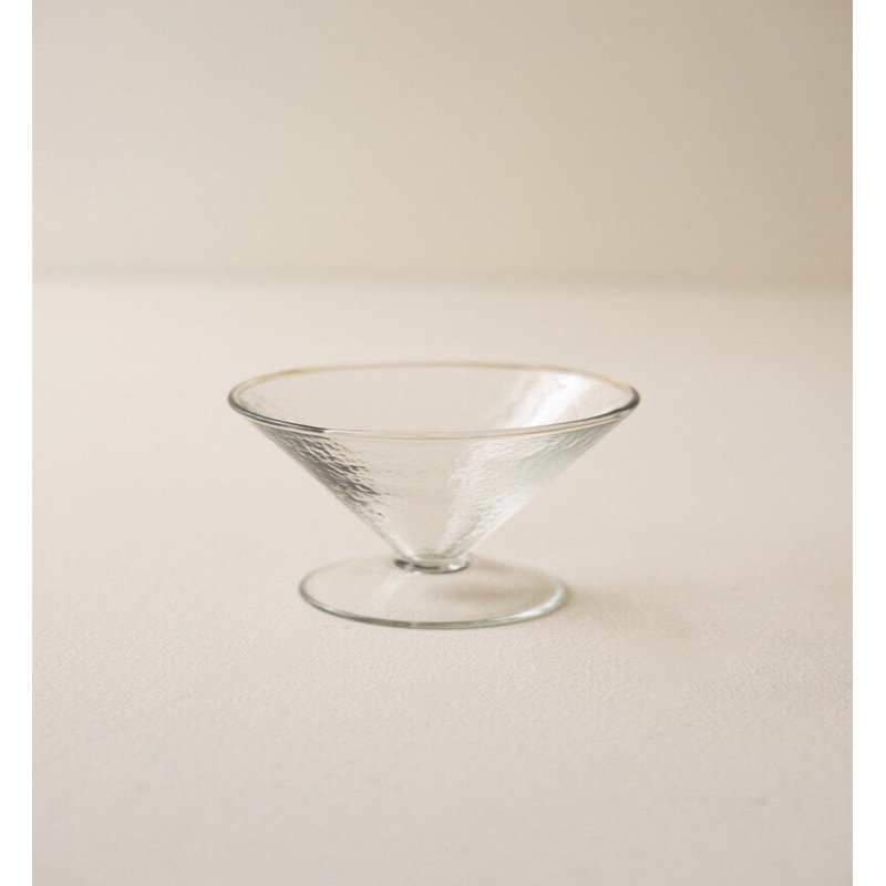 Verre à martini en verre martelé
