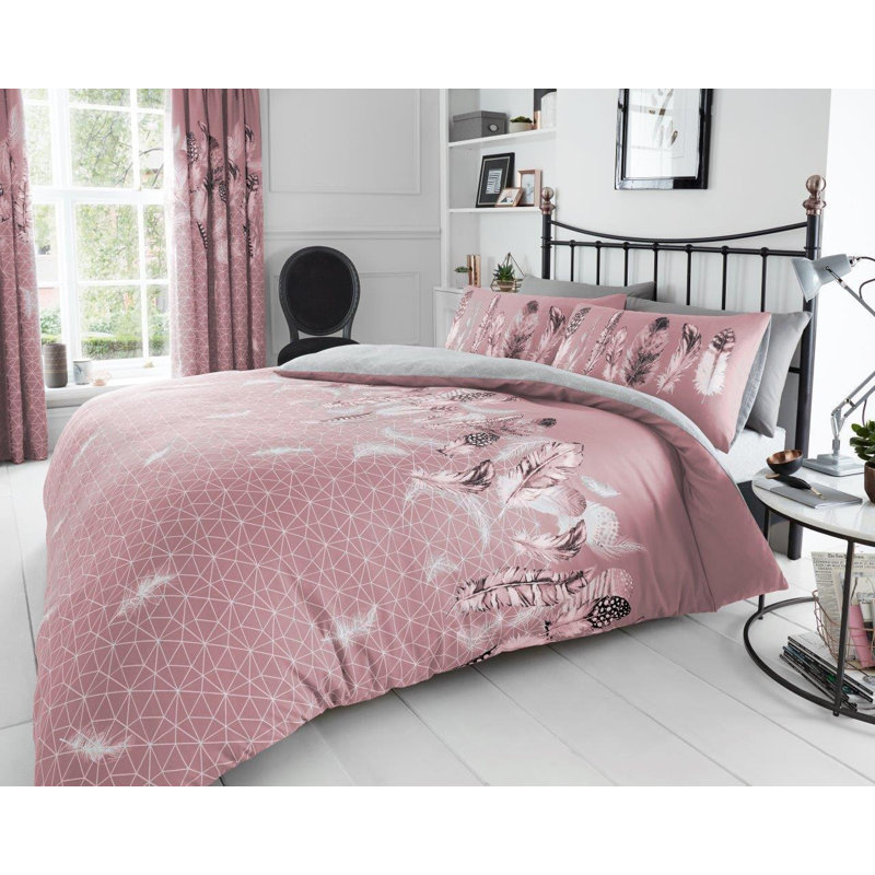 Modern Feather Design Duvet Cover Set with Matching Pillowcases - Polycotton Fabric Bedding, Super King, Pink