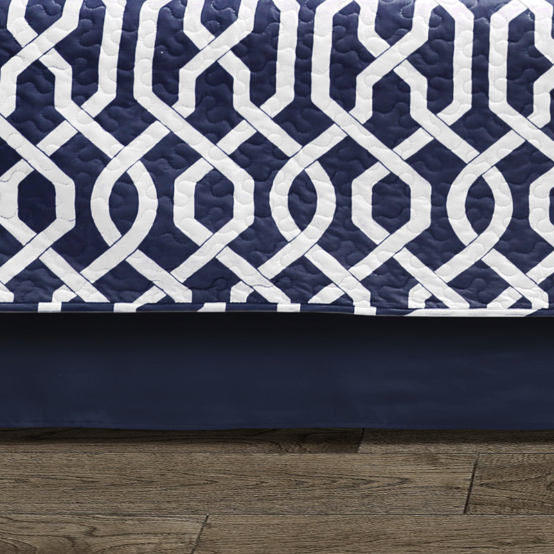Edward Trellis Quilt Set, Navy, 39" W x 75" L