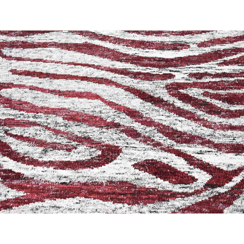 9'x11'7'' Ivory Man Made Silk Hand Knotted Tree Bark Design and Natural Abrash Oriental Rug F06F81EEBDB3457FA1B25E7A48098E54