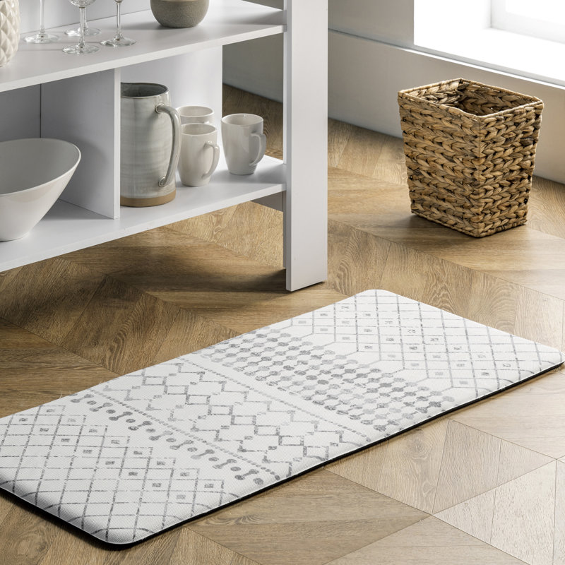 Foti Geometric Synthetic Anti-Fatigue Non-Skid Kitchen Mat, Rectangle 1'6" x 2'6"