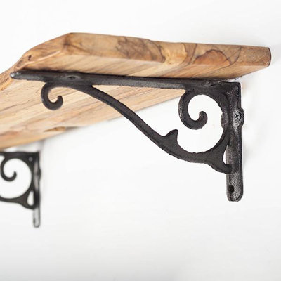 Coggins Ornate Pattern Shelf Bracket