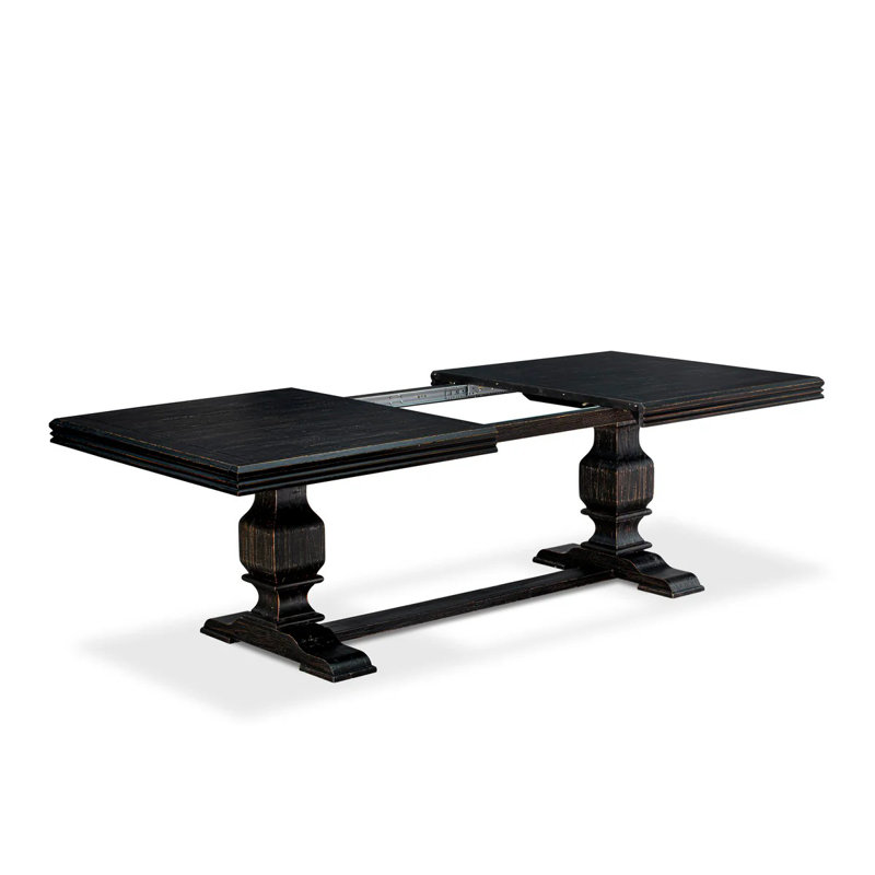 L'ensemble de table à manger 9 pièces se compose d'une table en bois et de 8 chaises Parsons en cuir de polyuréthane gris foncé avec dossier capitonné - Finition sable