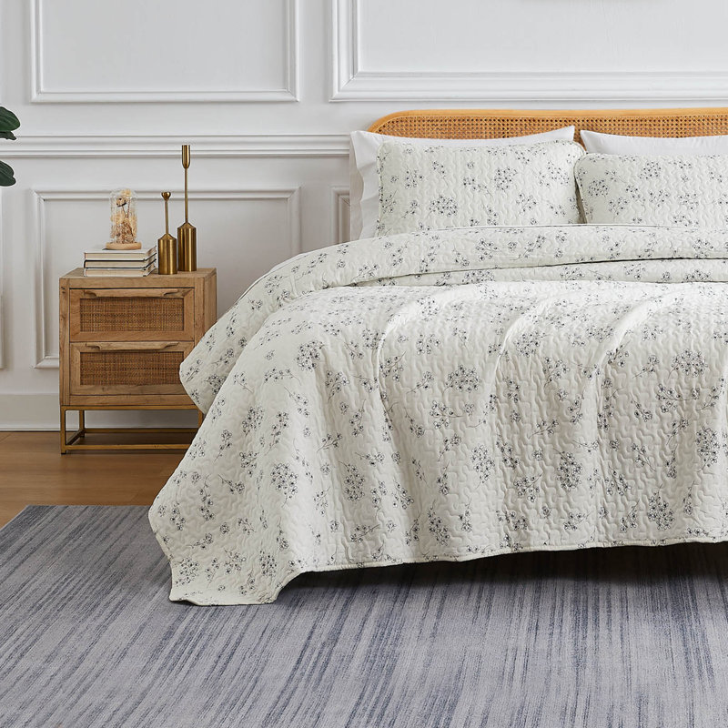 Sweet Florals Collection Microfiber Quilt Set, Twin Quilt + 1 Standard Sham, Gray