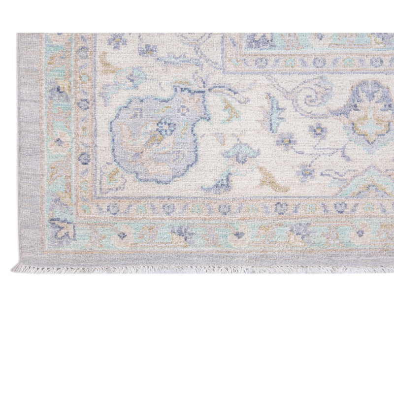 Hand Knotted Wool Area Rug in Light Gray And Ivory