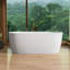 Baignoire de trempage autoportante de 63 po de longueur x 33 po de couleur unie blanche mat avec trop-plein central