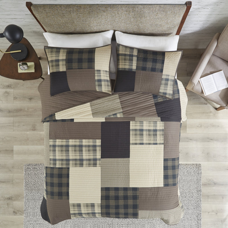 Winter Hills Twin Brown Cotton Reversible Quilt Set