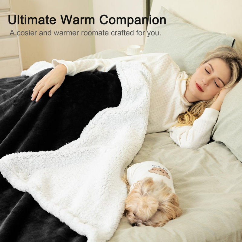 Double-Layered Sherpa Fleece Throw Blanket - 240Cm