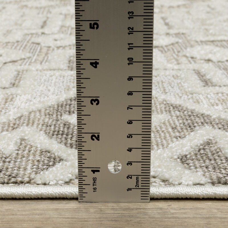 Tomiris Geometric Indoor Rug, Runner 2'3" x 7'7"