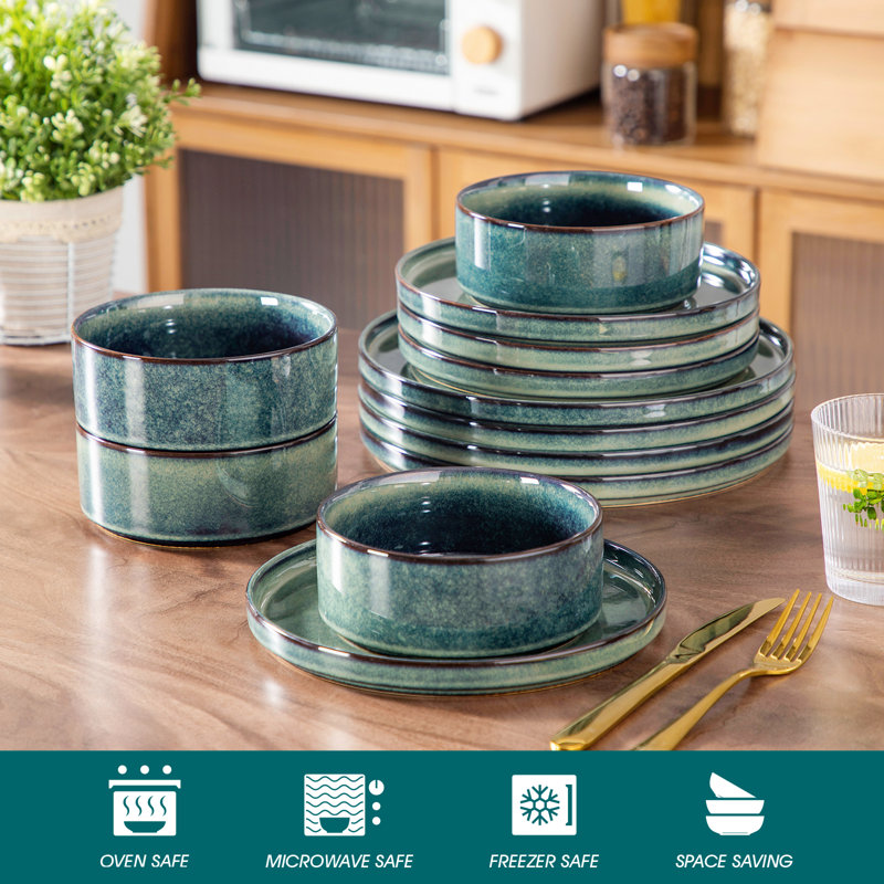 Piece Stoneware Dinnerware Set - Service for 4, Green