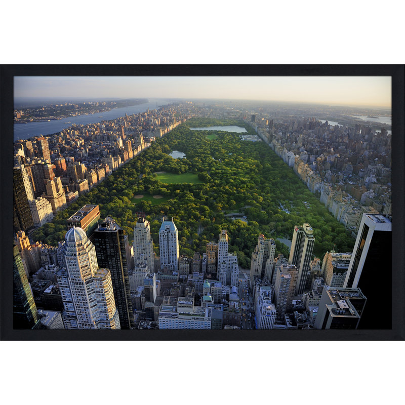 « central park, new york », reproduction de photo encadrée, H 35,5 po x l 51,5 po x P 0,75 po
