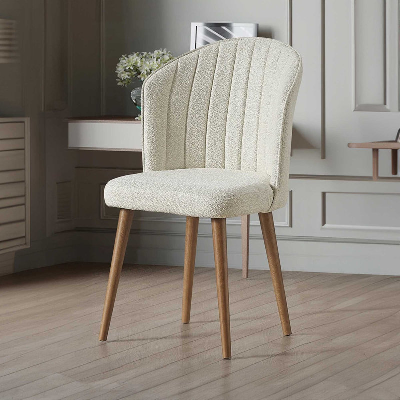 Ensemble de chaises élégantes (2 pièces), crème et noyer, 20,5 po x 33,5 po x 16,5 po | 100% panneau de fibres à densité moyenne avec tissu Mense, pieds en bois, hauteur de l'assise: 18,9 pouces | Parfait pour un décor moderne scandinave, design élégant et confortable