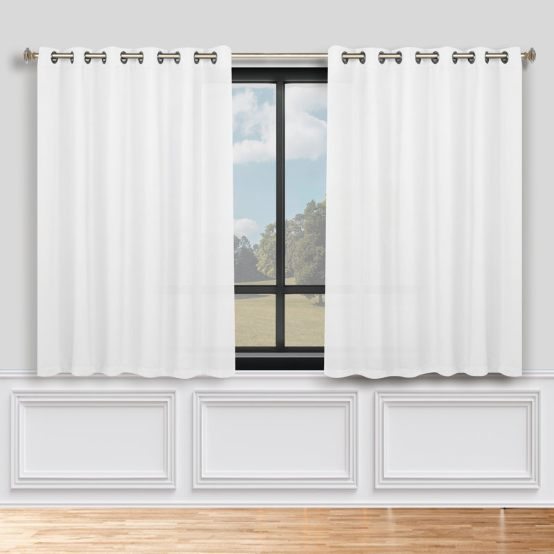 Paire de rideaux obscurcissant avec œillets Millendon, Blanc neige, L 70 po x L 84 po