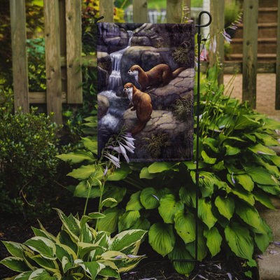 «Otters by the Waterfall» par Daphne Baxter Garden Flag