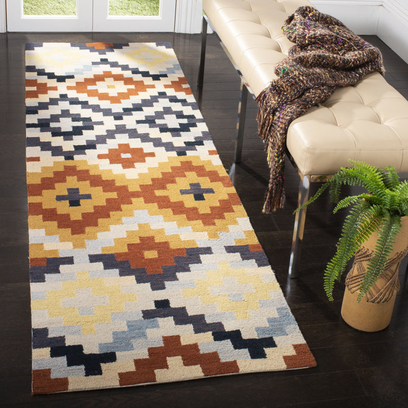Tapis crocheté à la main à carreaux en laine Aalyah, Tapis de couloir 2 pi 6 po x 8 pi