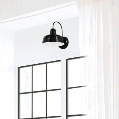Luminaire de grange d'extérieur Jaklynn