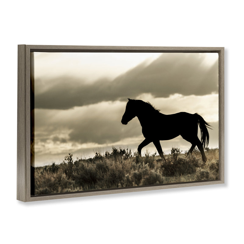 Silhouette d'un cheval en liberté, H 21 po x l 31 po, Cadre flottant orme Montalcino