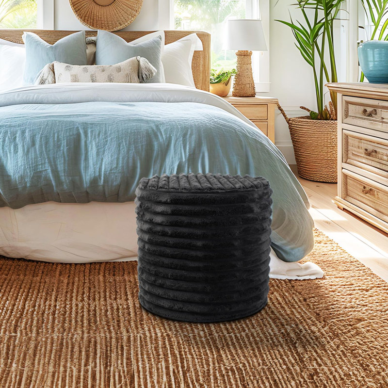 Camesha No Tip Cylinder Short Shar Pei White, Black Polyester