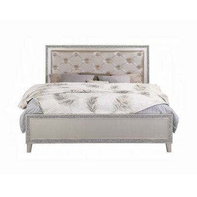 Moria EK Bed W/Led