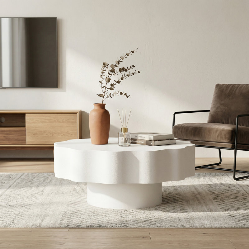 Table basse ronde blanche festonnée, Blanc, crème