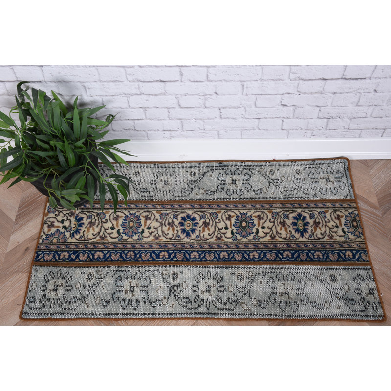 Hand Knotted Turkish Vintage Rug in Traditional Design for Boho Home Interior and Floor Mat