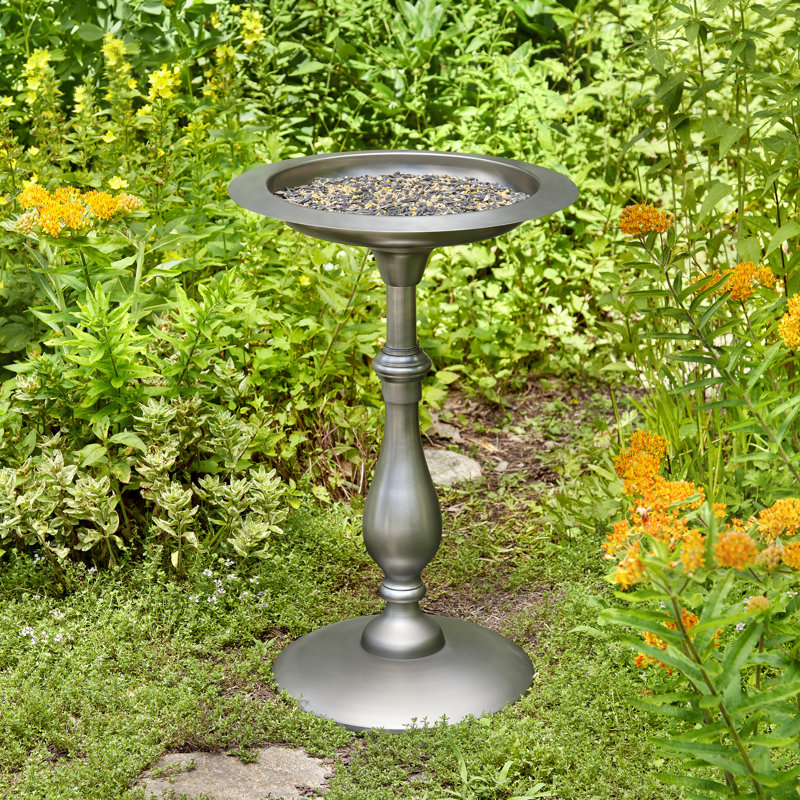 Bain d'oiseaux sur piédestal en aluminium Stellamae