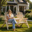 Banc d'extérieur en bois Adirondack avec table intégrée et dossier haut pour un style relaxant