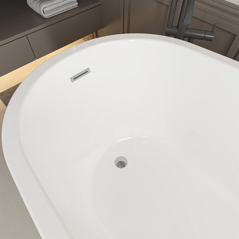 67" x 31" Freestanding Soaking Bathtub, White/Polished Chrome