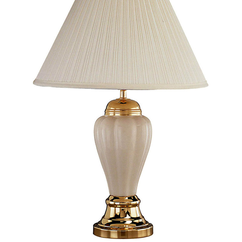 Lampe de table haute 27 po en céramique, en forme d'urne avec finition ivoire, interrupteur rotatif à trois voies