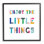 «Enjoy Little Things», bloc de phrases pour enfants, typographie grise surdimensionnée rustique encadrée, estampe numérique par CAD Designs