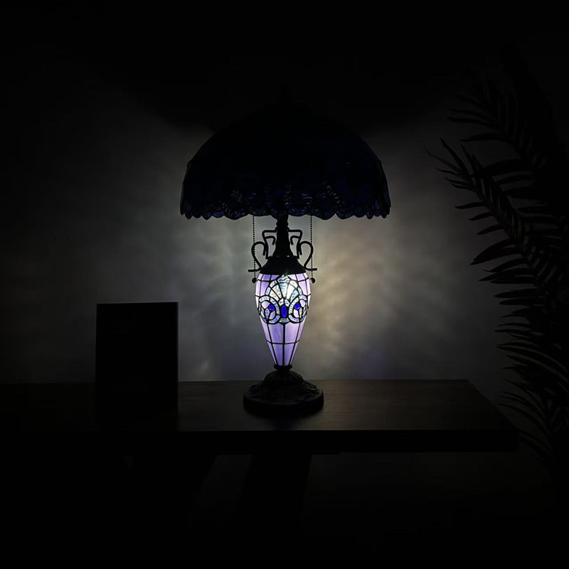 Lampe de table Simonson Tiffany avec abat-jour et base en verre coloré de style baroque et lavande , Bleu