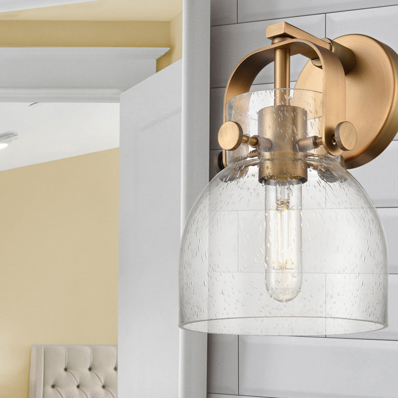 Applique murale 1 lumière 6 po Skycrest, Laiton brossé, Bullé