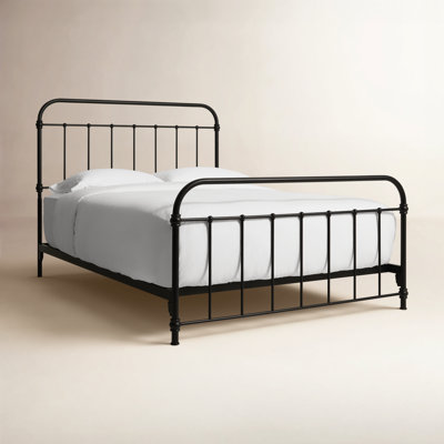 Niles Metal Spindle Bed