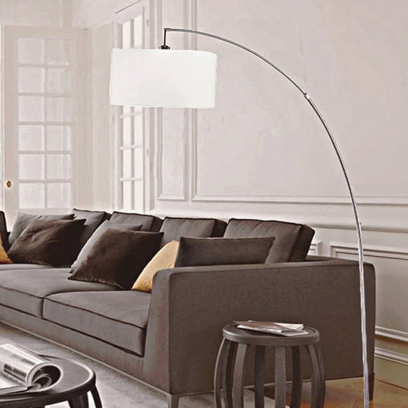 Lampe sur pied en métal 86 "Allegro", 86 po, blanc et argent brossé, Blanc