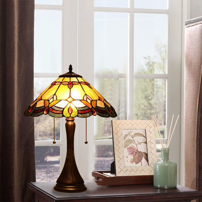 Raelynn Resin Table Lamp