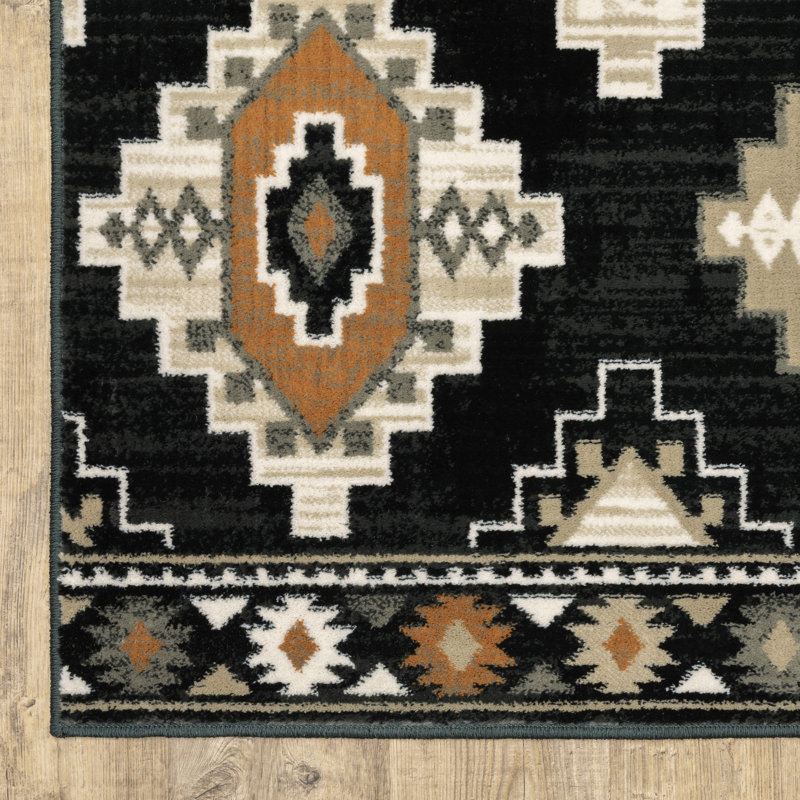 Tapis gris anthracite / ivoire Basurto Southwestern, Tapis de couloir 1 pi 10 po x 7 pi 6 po