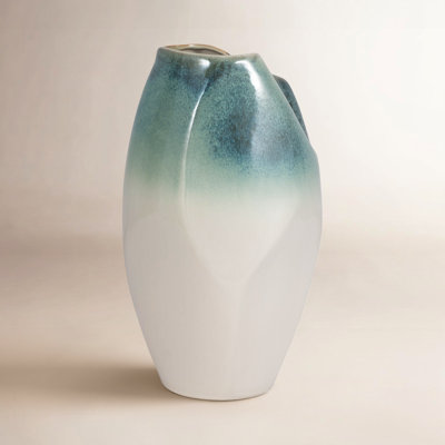 Teyen Table Vase