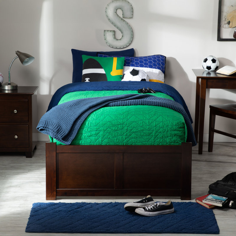 Cullers Solid Wood Platform Bed with Panel Footboard & Storage Drawers, Walnut