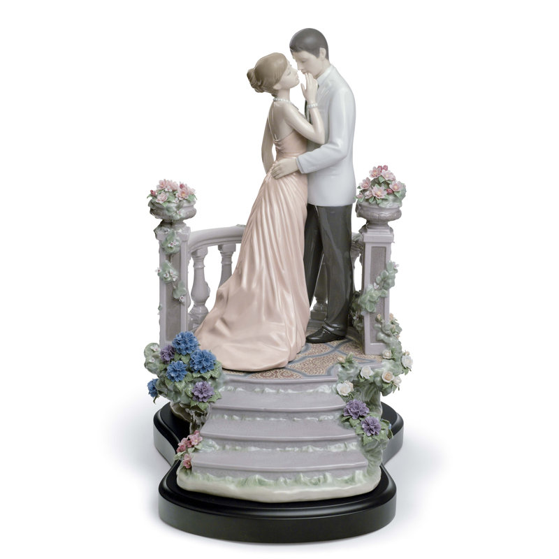 Figurine de couple d’amour moonlight