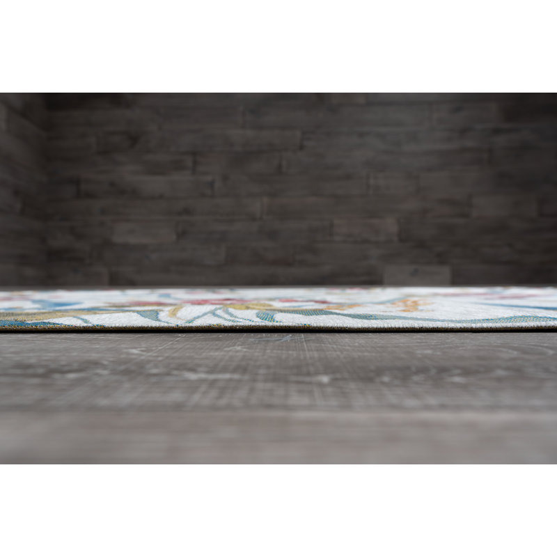 Sunnyvale Floral Indoor Rug, Rectangle 5'2" x 7'7"